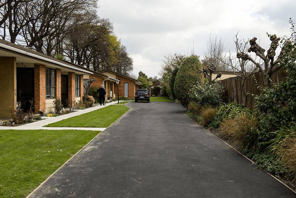 I Pave Concrete & Asphalt Ltd's Road Preview