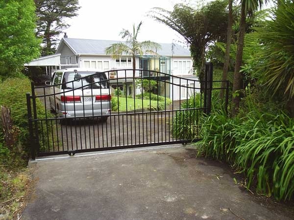 Town and Around Fence & Gate Ltd's Gate Preview
