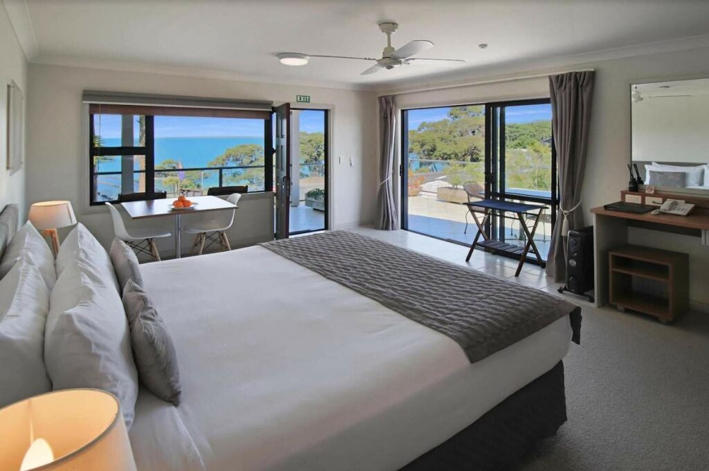 Whangaparaoa Lodge